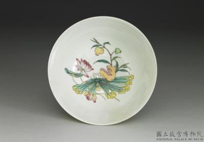 图片[2]-Bowl with Indian lotus on a carved green ground in falangcai painted enamels, Qianlong reign (1736-1795), Qing dynasty-China Archive